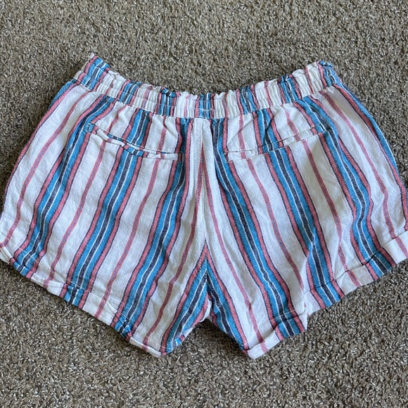 Old navy shorts - Picture 2 of 3